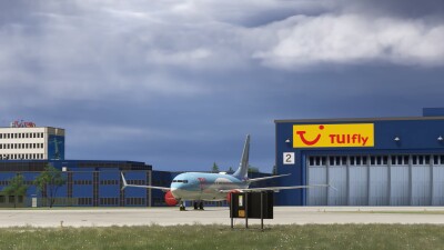 EDDV Hannover Airport - Microsoft Flight Simulator screenshot