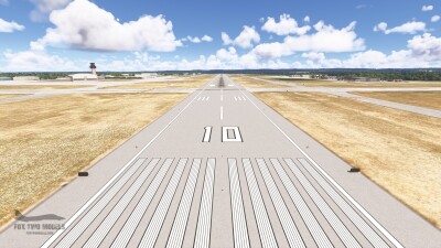 KTVC Cherry Capital Airport - Microsoft Flight Simulator screenshot