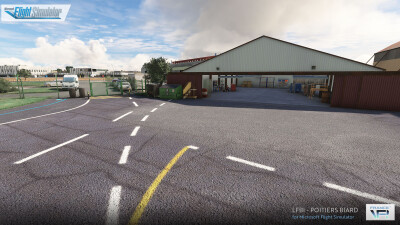 LFBI Poitiers Biard Airport - Microsoft Flight Simulator screenshot