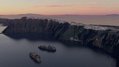 LGSR Santorini Airport & Island - Microsoft Flight Simulator screenshot