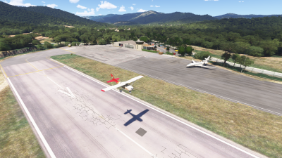 LFTZ Gulf of Saint-Tropez Airport - Microsoft Flight Simulator 2024 screenshot